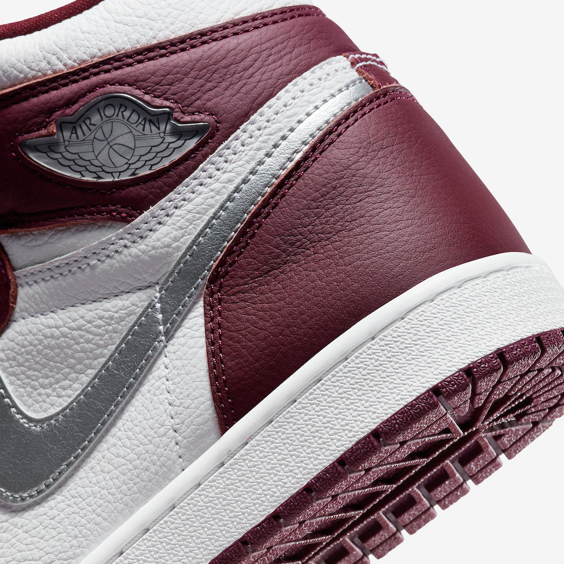 Jordan 1 Retro High OG Bordeaux