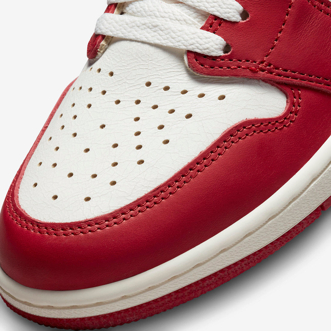 Jordan 1 Retro High OG Chicago Lost And Found