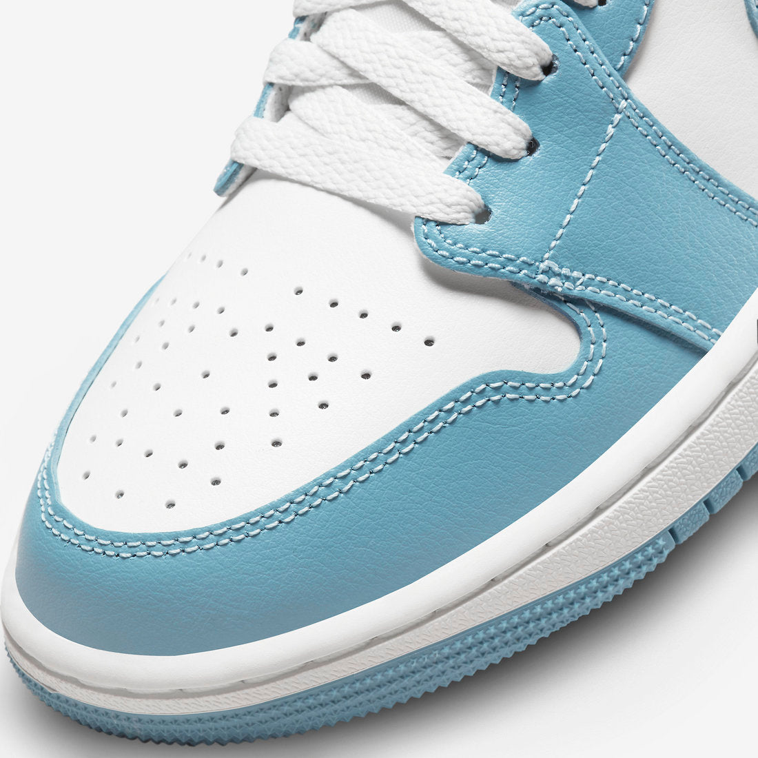 Jordan 1 Mid UNC (2022) (Women's)