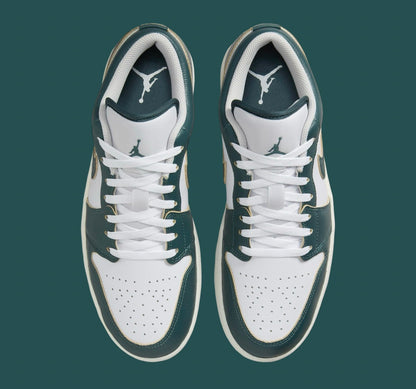Jordan 1 Low SE Oxidized Green