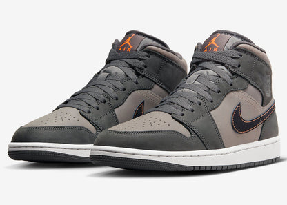 Jordan 1 Mid SE Night Stadium