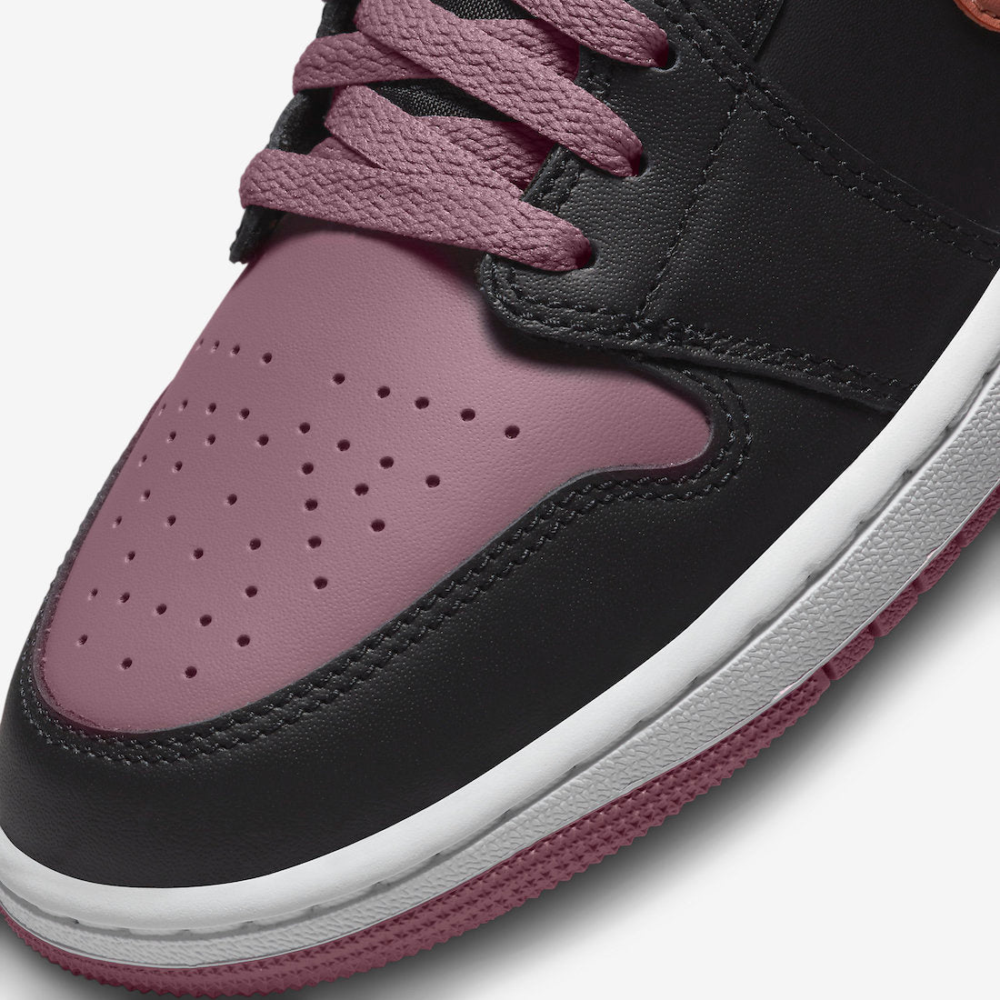 Jordan 1 Mid SE Black Sky J Mauve