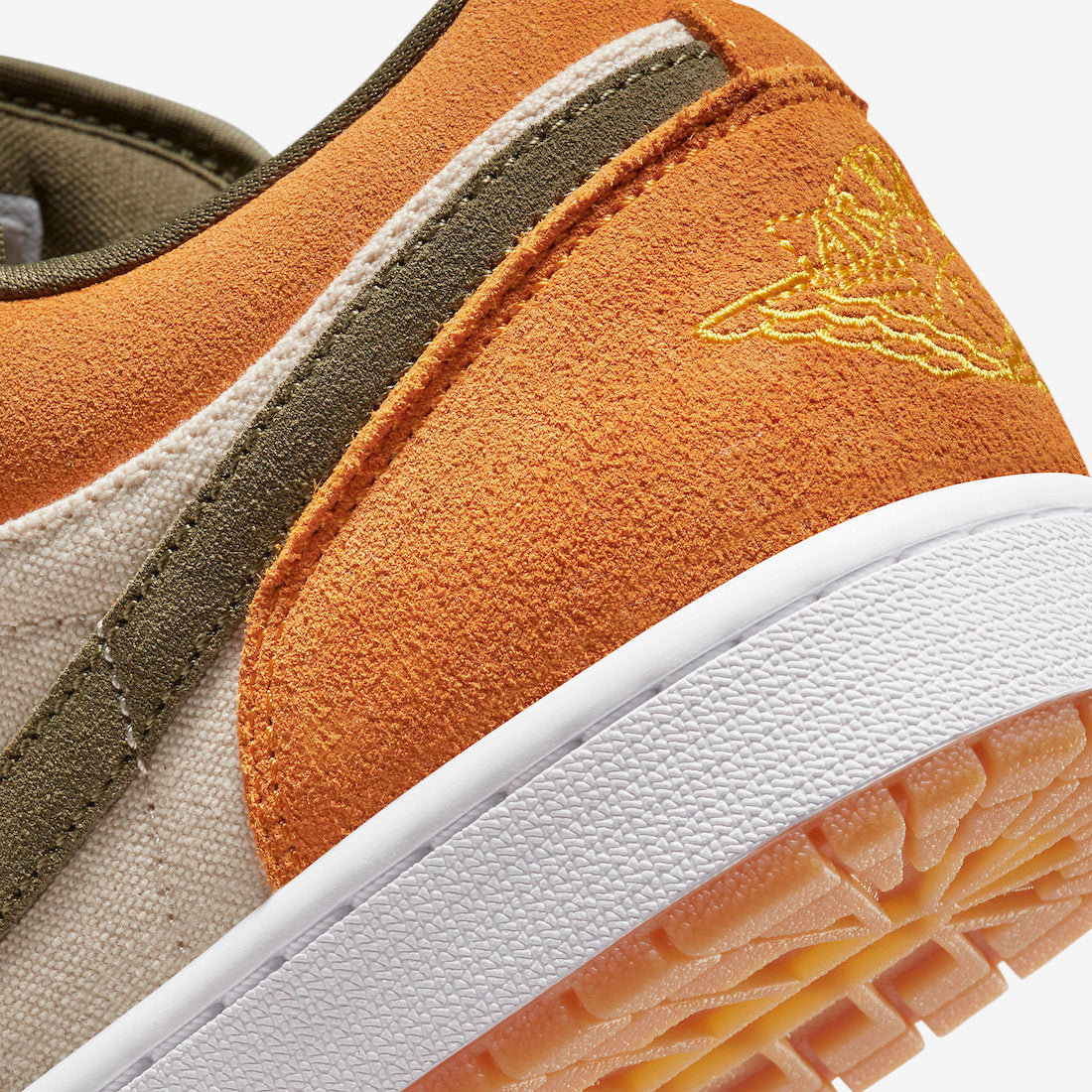 Jordan 1 Low SE Light Curry