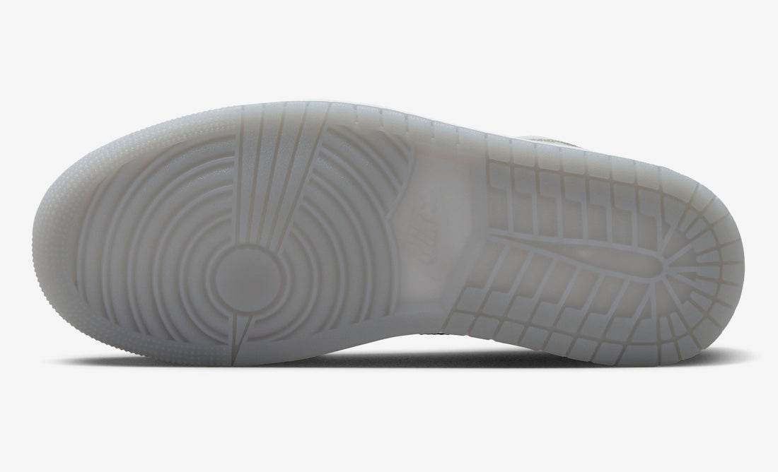 Jordan 1 Mid SE Metallic Silver (Women's)