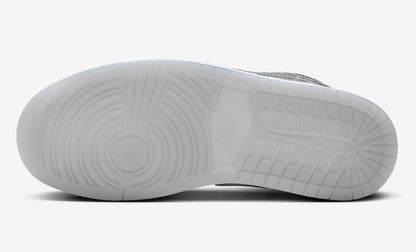 Jordan 1 Low SE Metallic Silver (Women's)