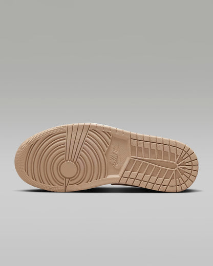 Jordan 1 Mid SE Legend Light Brown (Women's) - Vista 2