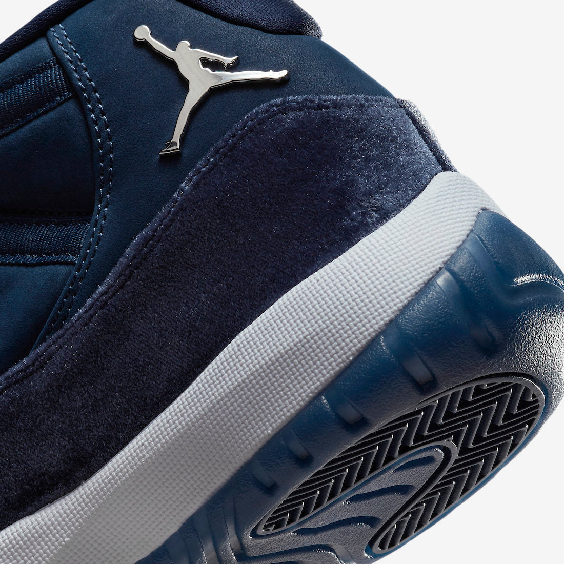 Jordan 11 Retro Midnight Navy - Vista 8