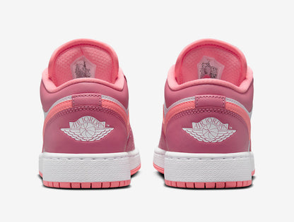 Jordan 1 Low Desert Berry (Women's) - Vista 4