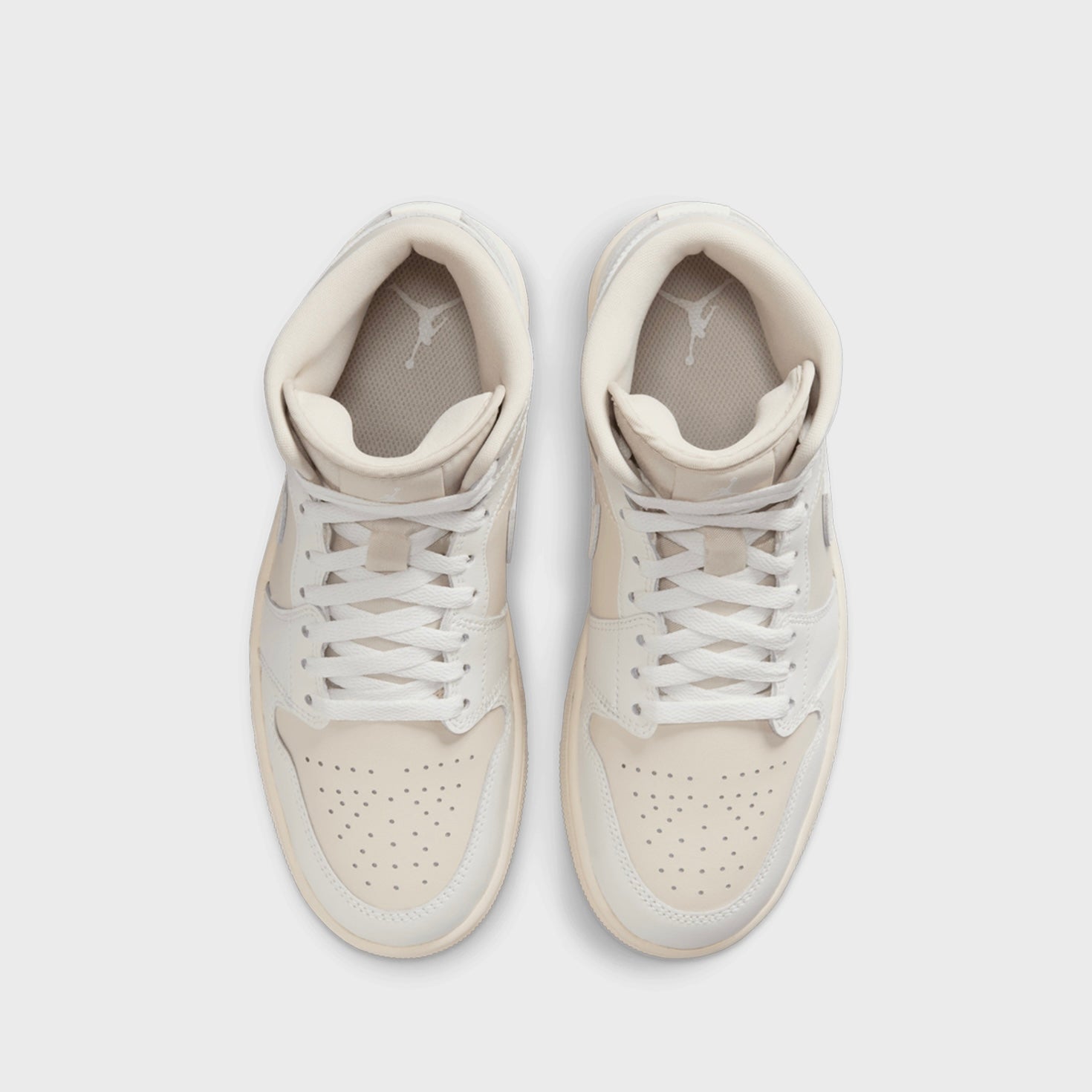 Jordan 1 Mid Legend Light Brown (Women's) - Vista 5