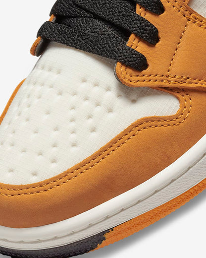 Jordan 1 Retro High Element Gore-Tex Light Curry - Vista 6