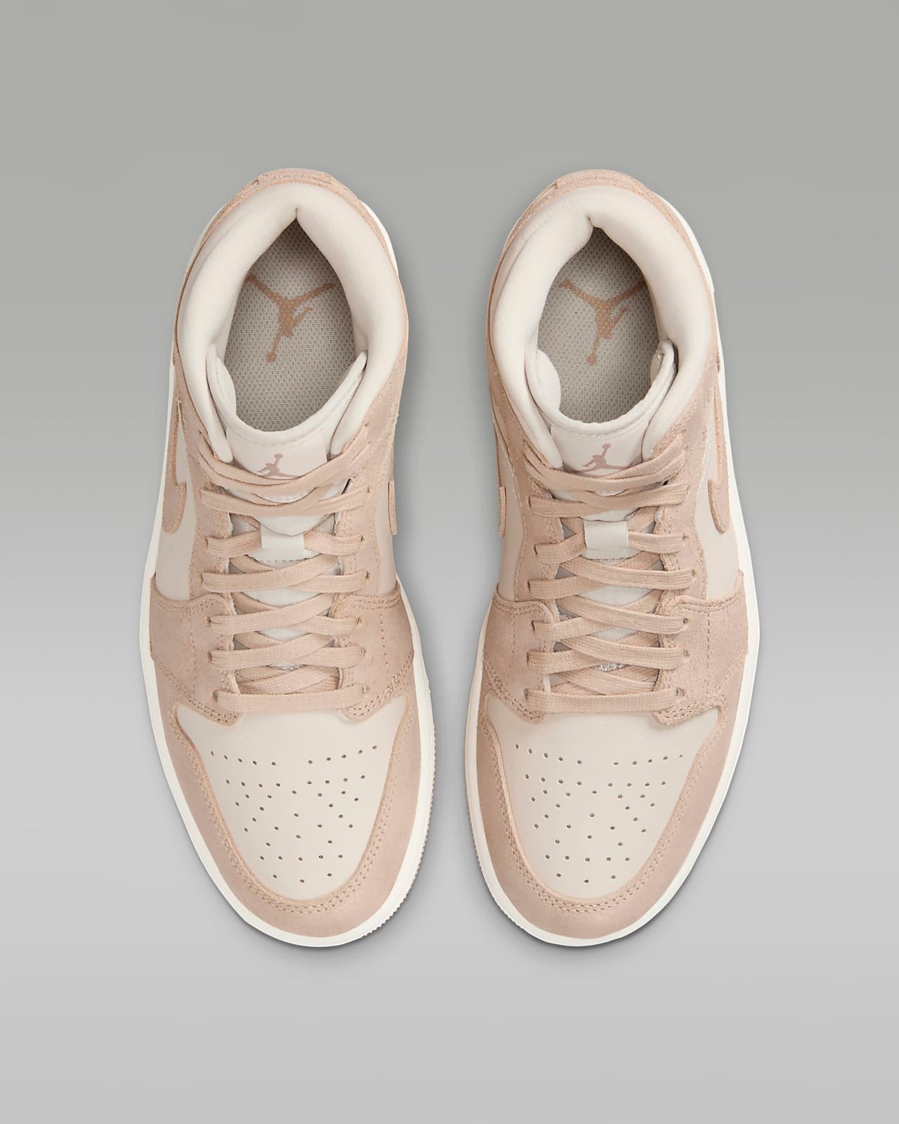 Jordan 1 Mid SE Legend Light Brown (Women's) - Vista 4