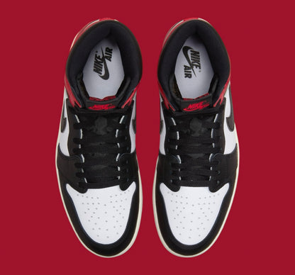Jordan 1 Retro High OG Black Toe Reimagined - Vista 1