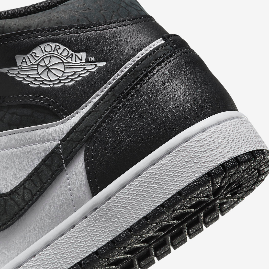 Jordan 1 Mid SE Panda Elephant - Vista 8