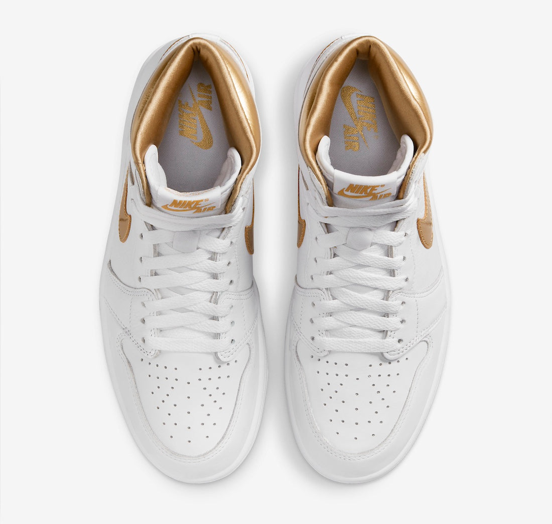 Jordan 1 Retro High OG Metallic Gold - Vista 4