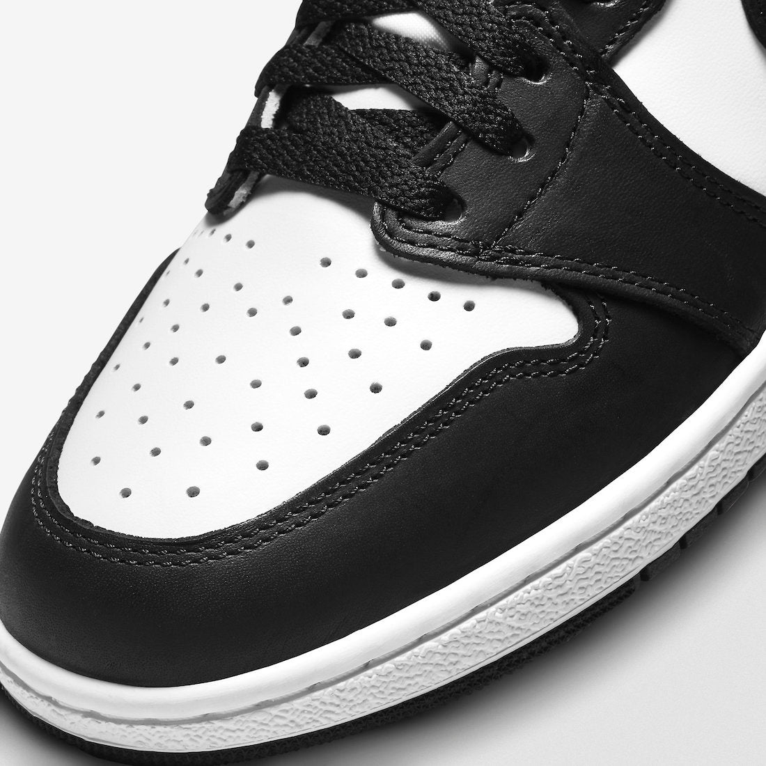 Jordan 1 Retro High '85 Black White (2023) - Vista 7