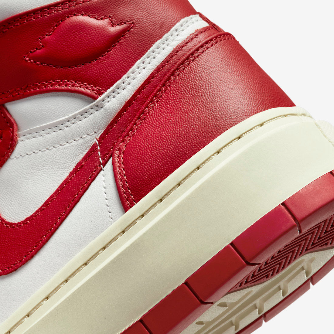 Jordan 1 Elevate High Summit White Varsity Red (Women's) - Vista 8