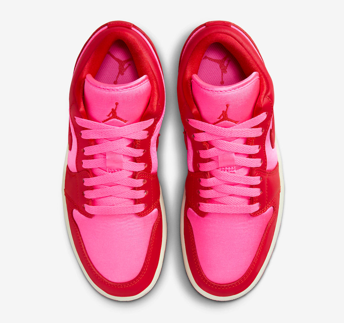 Jordan 1 Low SE Pink Blast (Women's) - Vista 4