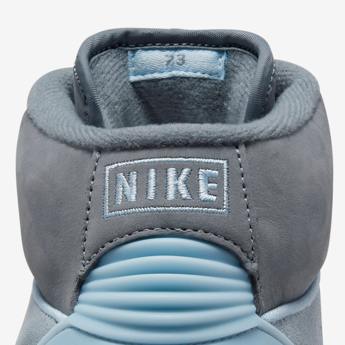 Jordan 2 Retro Cool Grey - Vista 9