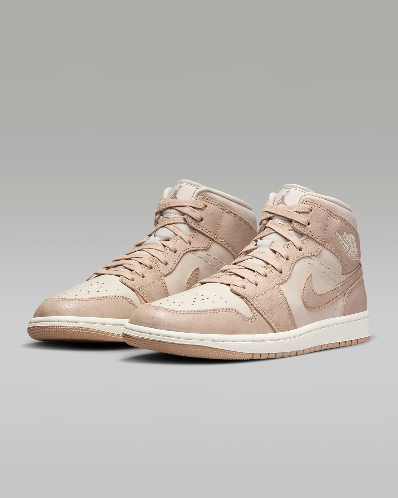 Jordan 1 Mid SE Legend Light Brown (Women's) - Vista 5