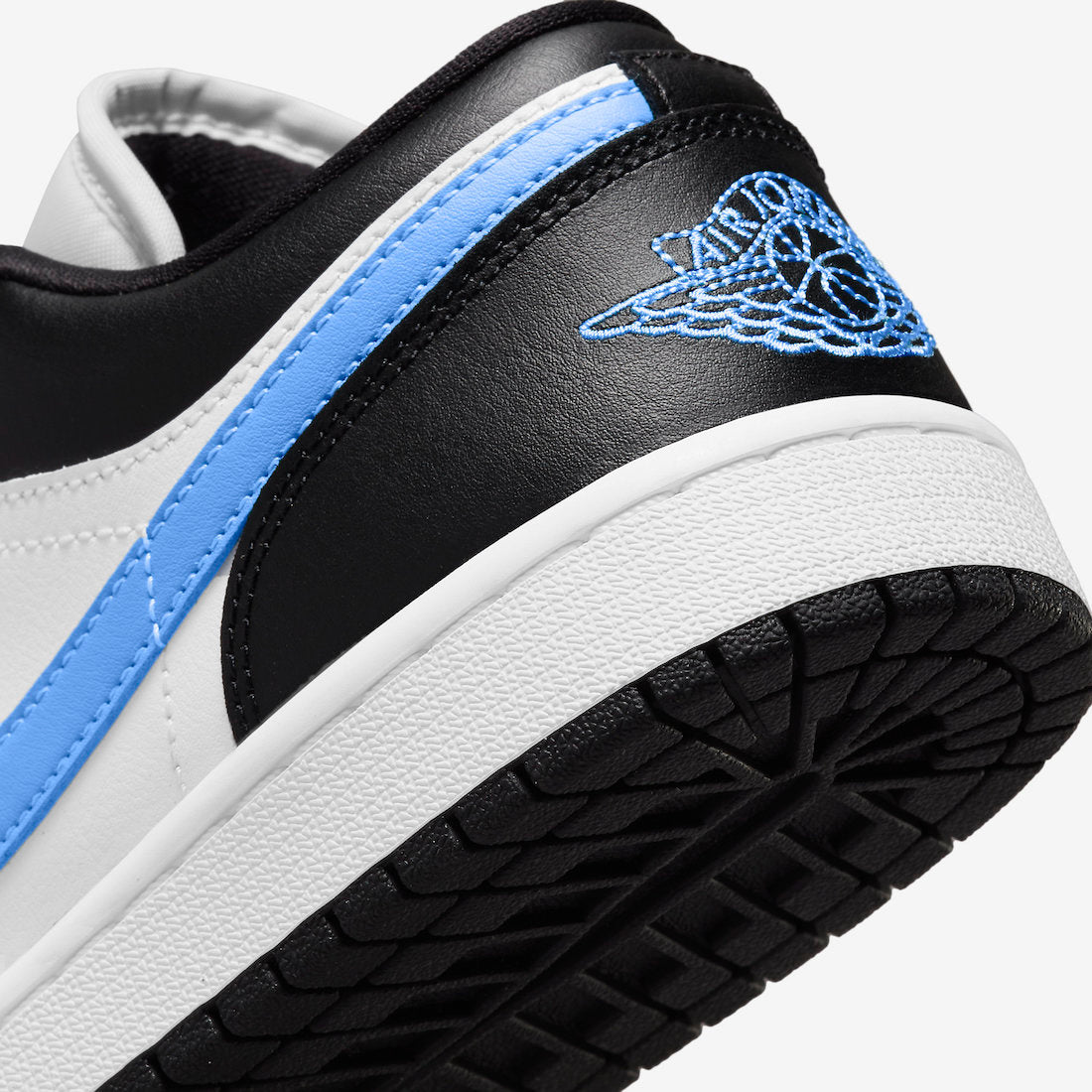 Jordan 1 Low Black University Blue White - Vista 8