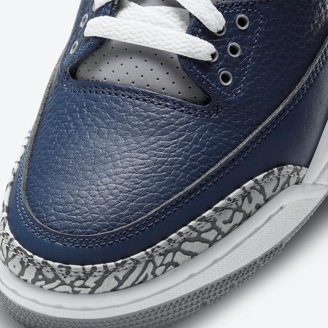 Jordan 3 Retro Georgetown (2021) - Vista 7