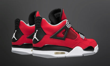 Jordan 4 Retro Toro Bravo - Vista 3