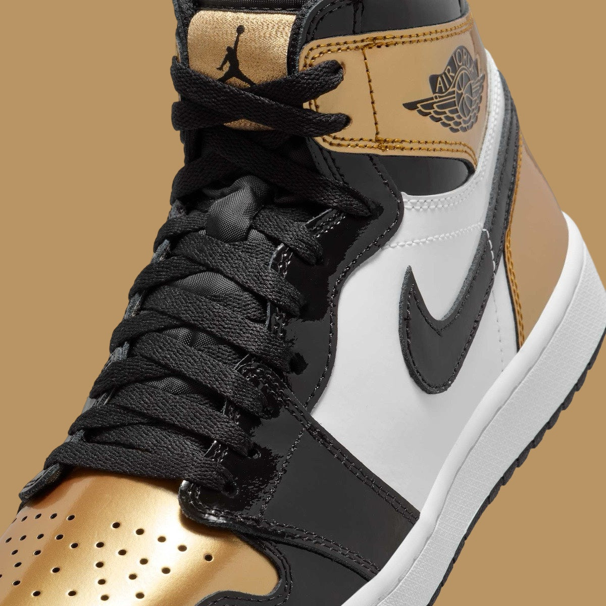 Jordan 1 Retro High Golf Patent Gold Toe - Vista 7