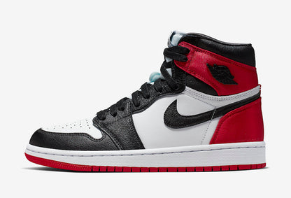 Jordan 1 Retro High Satin Black Toe 2021 - Vista 2