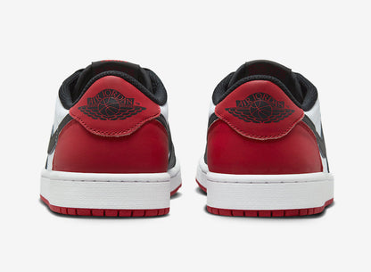 Jordan 1 Retro Low OG Black Toe (2023) - Vista 5