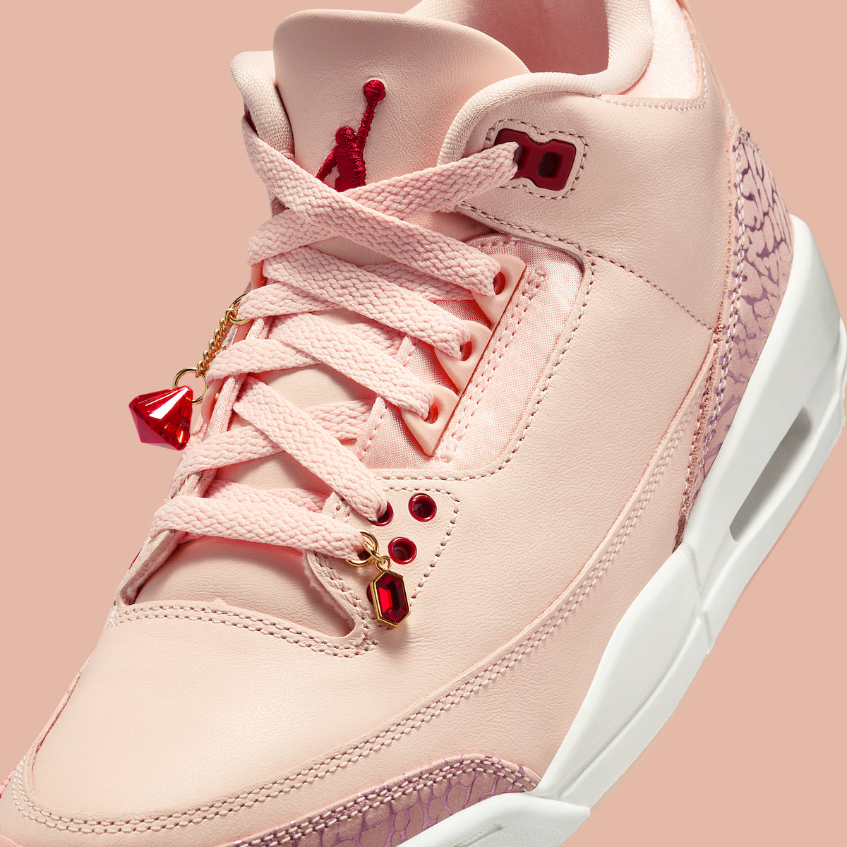 Jordan 3 Retro Valentine's Day Treat Yourself (2025) (Women's) - Vista 7