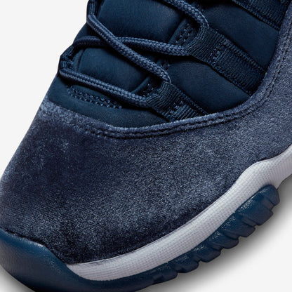 Jordan 11 Retro Midnight Navy - Vista 7