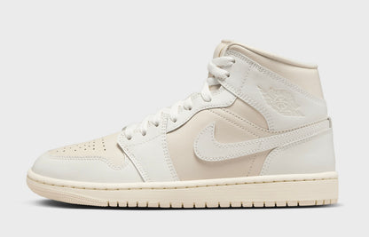 Jordan 1 Mid Legend Light Brown (Women's) - Vista 2