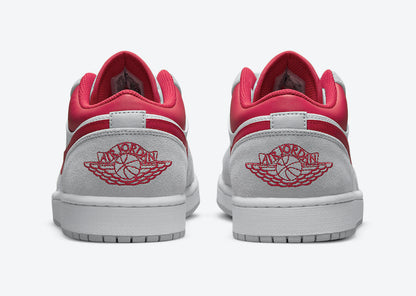 Jordan 1 Low SE Light Smoke Grey Gym Red - Vista 5