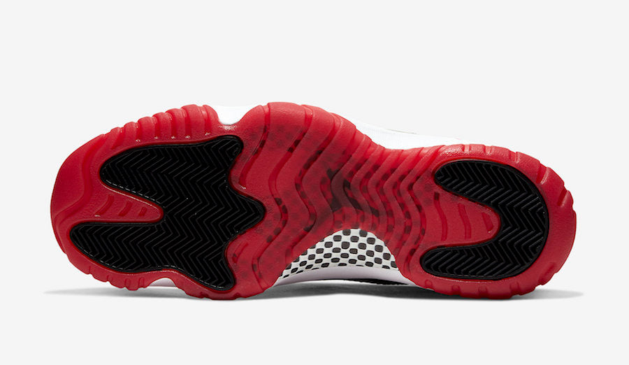 Jordan 11 Retro Playoffs Bred (2019) - Vista 6