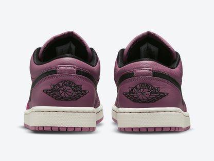 Jordan 1 Low Mulberry (Women's) - Vista 5