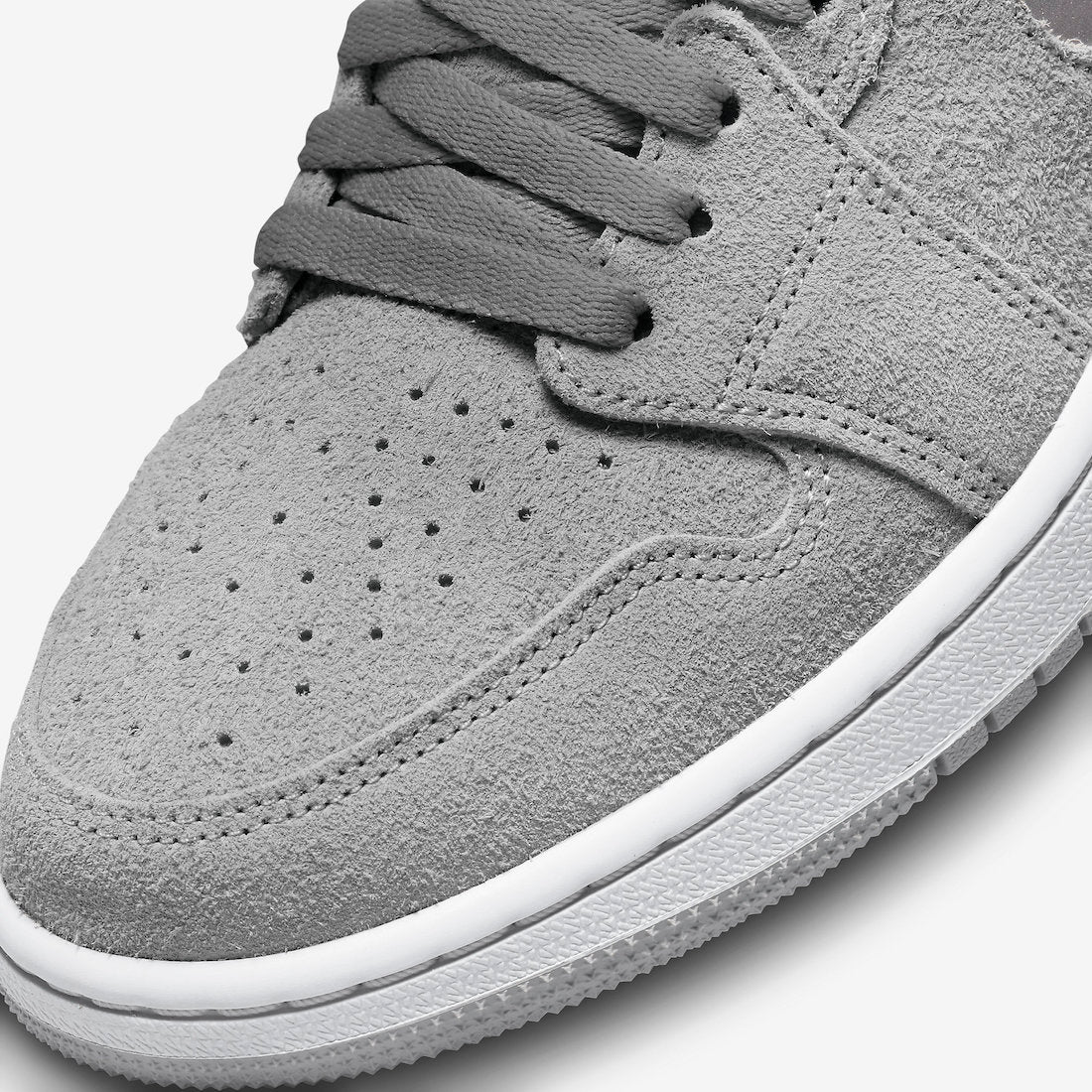 Jordan 1 Zoom CMFT Metallic Silver - Vista 7
