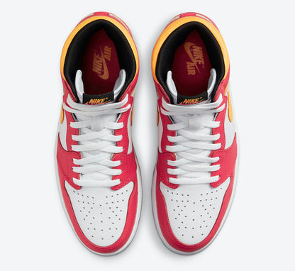 Jordan 1 Retro High OG Light Fusion Red - Vista 4