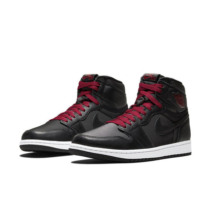Jordan 1 Retro High Black Satin Gym Red - Vista 2