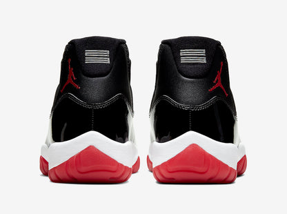Jordan 11 Retro Playoffs Bred (2019) - Vista 5