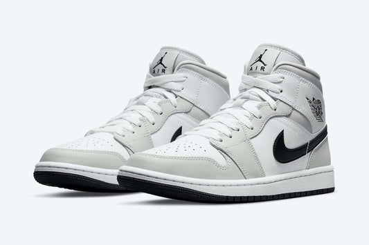 Jordan 1 Mid Light Smoke Grey (Women's) - Vista 3