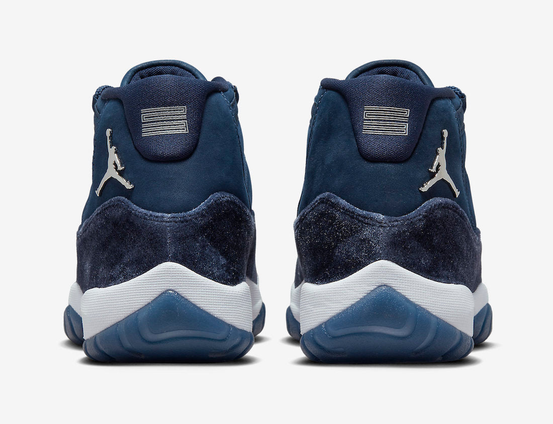 Jordan 11 Retro Midnight Navy - Vista 5