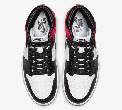 Jordan 1 Retro High Satin Black Toe 2021 - Vista 4