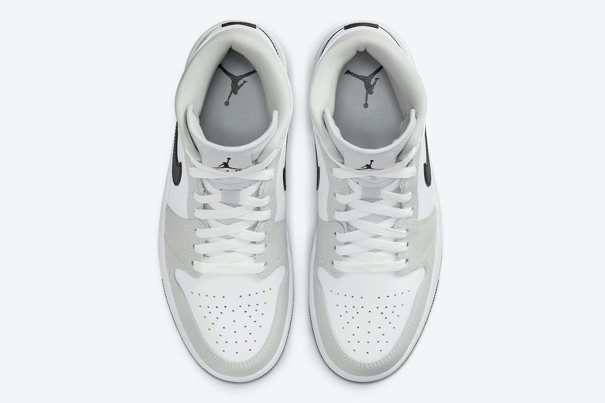Jordan 1 Mid Light Smoke Grey (Women's) - Vista 4