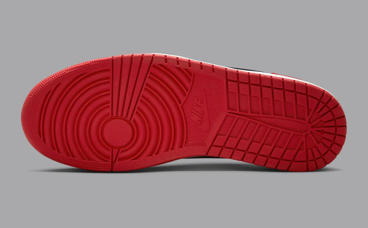 Jordan 1 Retro Low OG Chicago (2025) - Vista 6