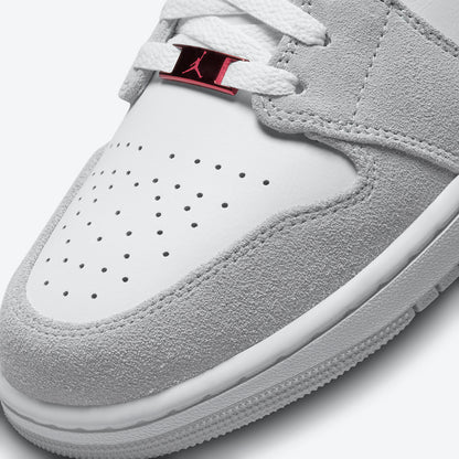 Jordan 1 Low SE Light Smoke Grey Gym Red - Vista 7