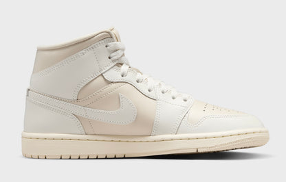 Jordan 1 Mid Legend Light Brown (Women's) - Vista 3
