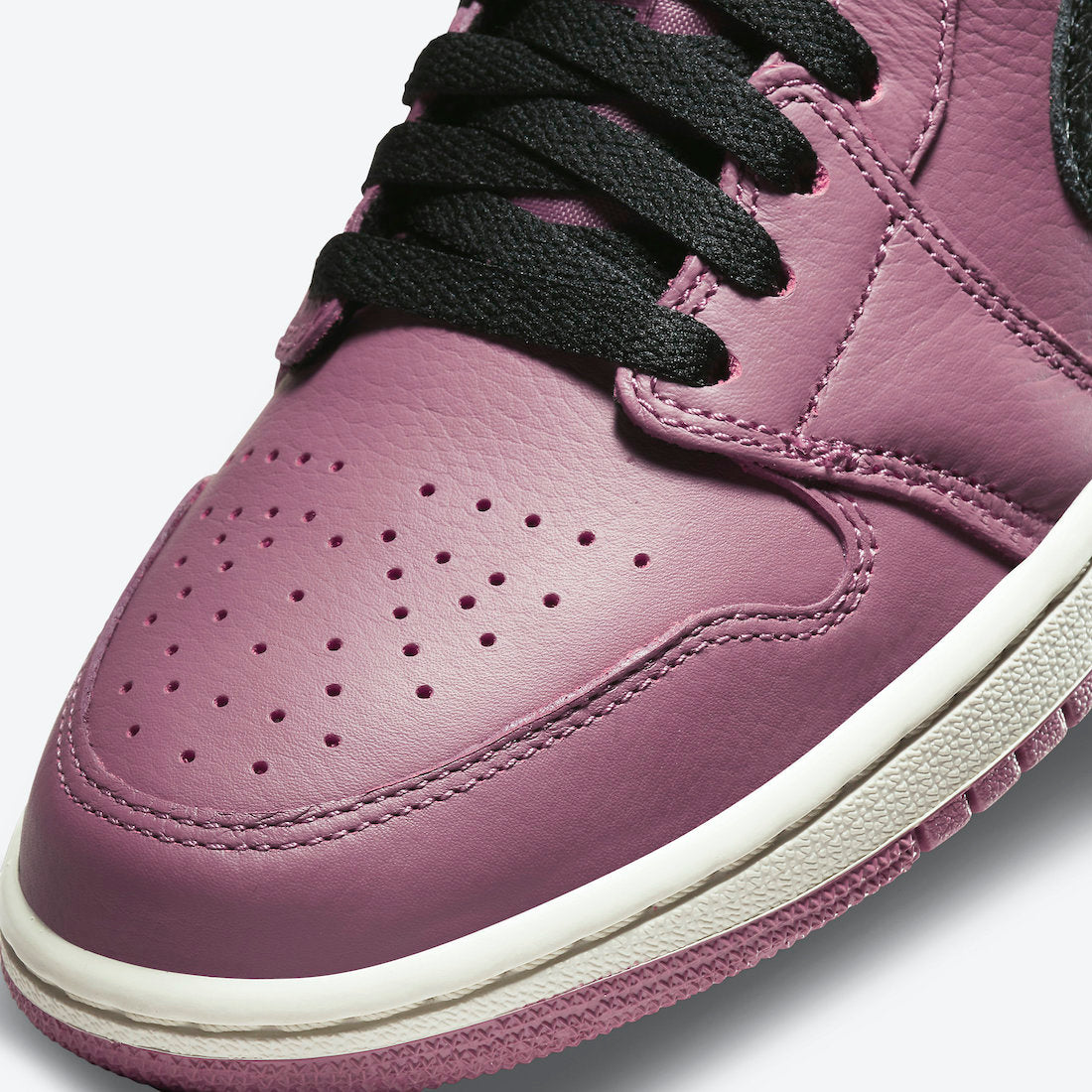 Jordan 1 Low Mulberry (Women's) - Vista 7