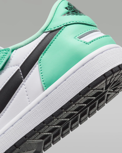 Jordan 1 Low FlyEase Green Glow - Vista 3