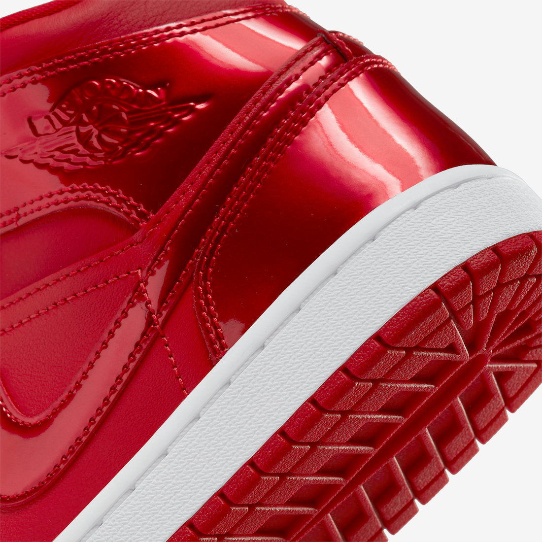 Jordan 1 Mid SE Pomegranate (Women's) - Vista 8