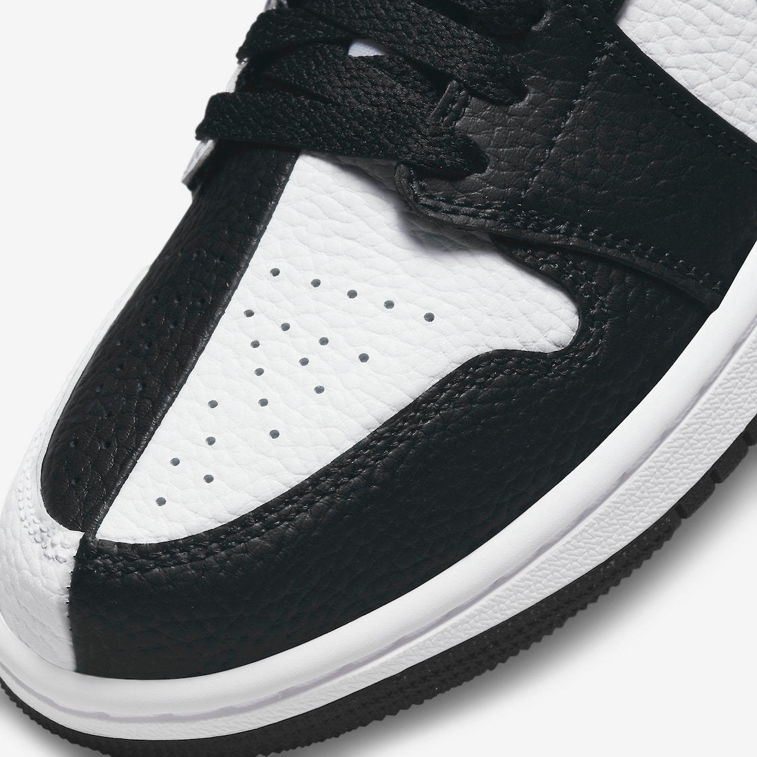 Jordan 1 Low SE Homage Split White Black (Women's) - Vista 7